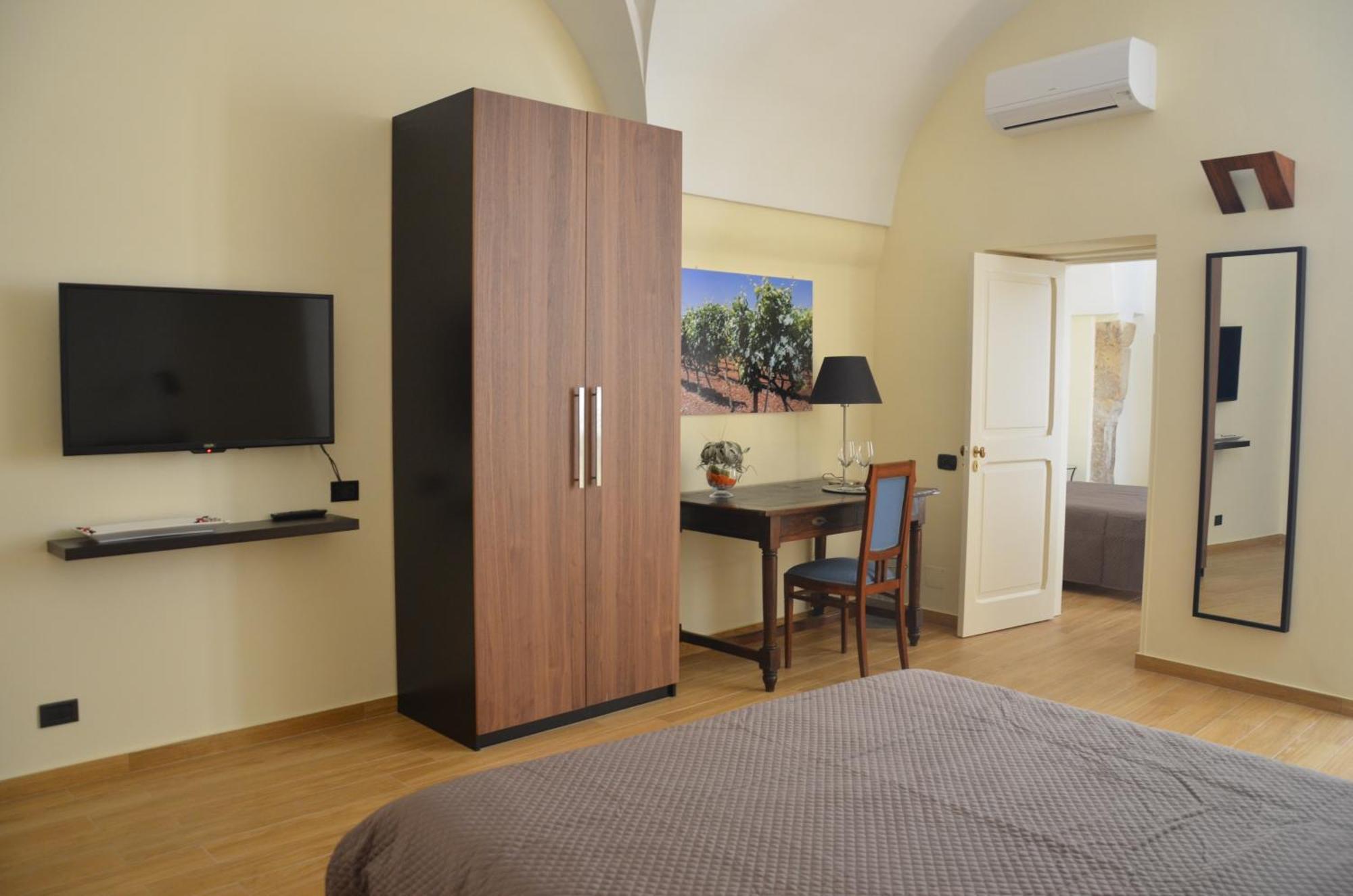 Negramaro Suite B&B Lecce Room photo